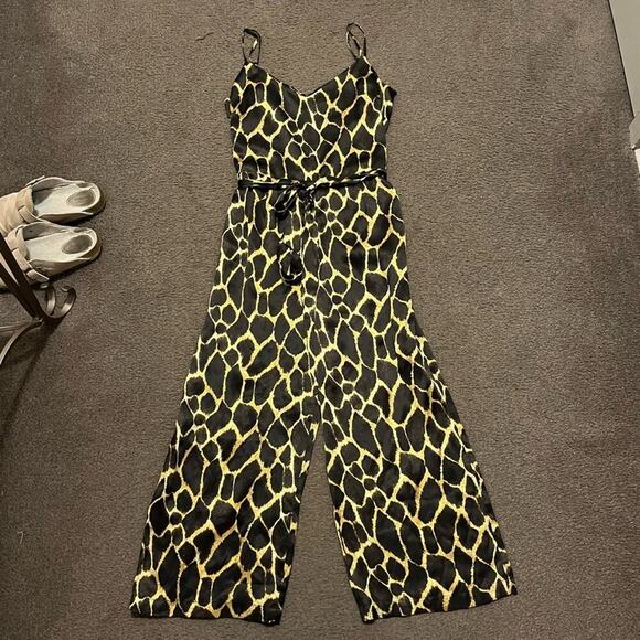 L’agence Jaelyn Silk Romper In Siena Safari NWT - Picture 2 of 7